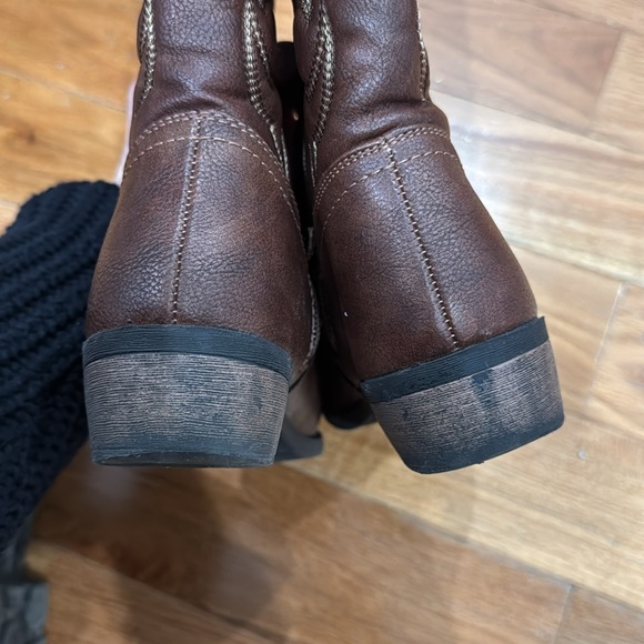 Cat & Jack Cowgirl Boots size 3 (used but with box) - Picture 7 of 9